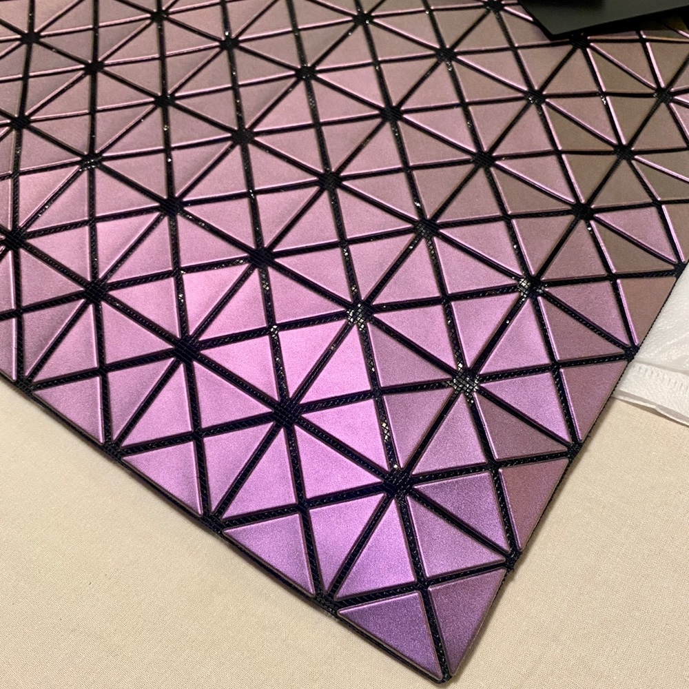 SOLD - Bao Bao Issey Miyake Prism Metallic Tote Bag - Purple/Pink NWT - Picture 3 of 11